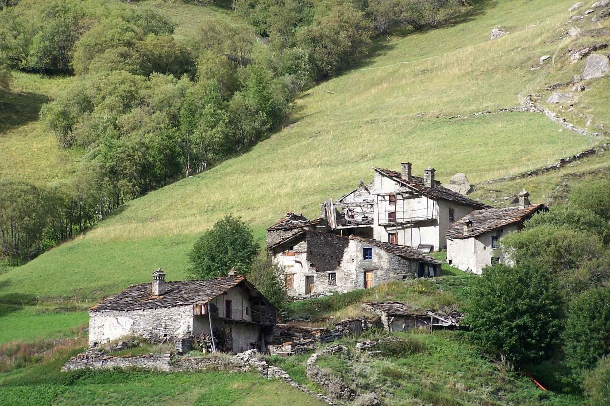 Hameau d'Avérole en Haute-Maurienne, commune de Bessans