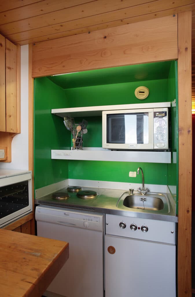 Appartement rénové dans l'esprit Perriand
