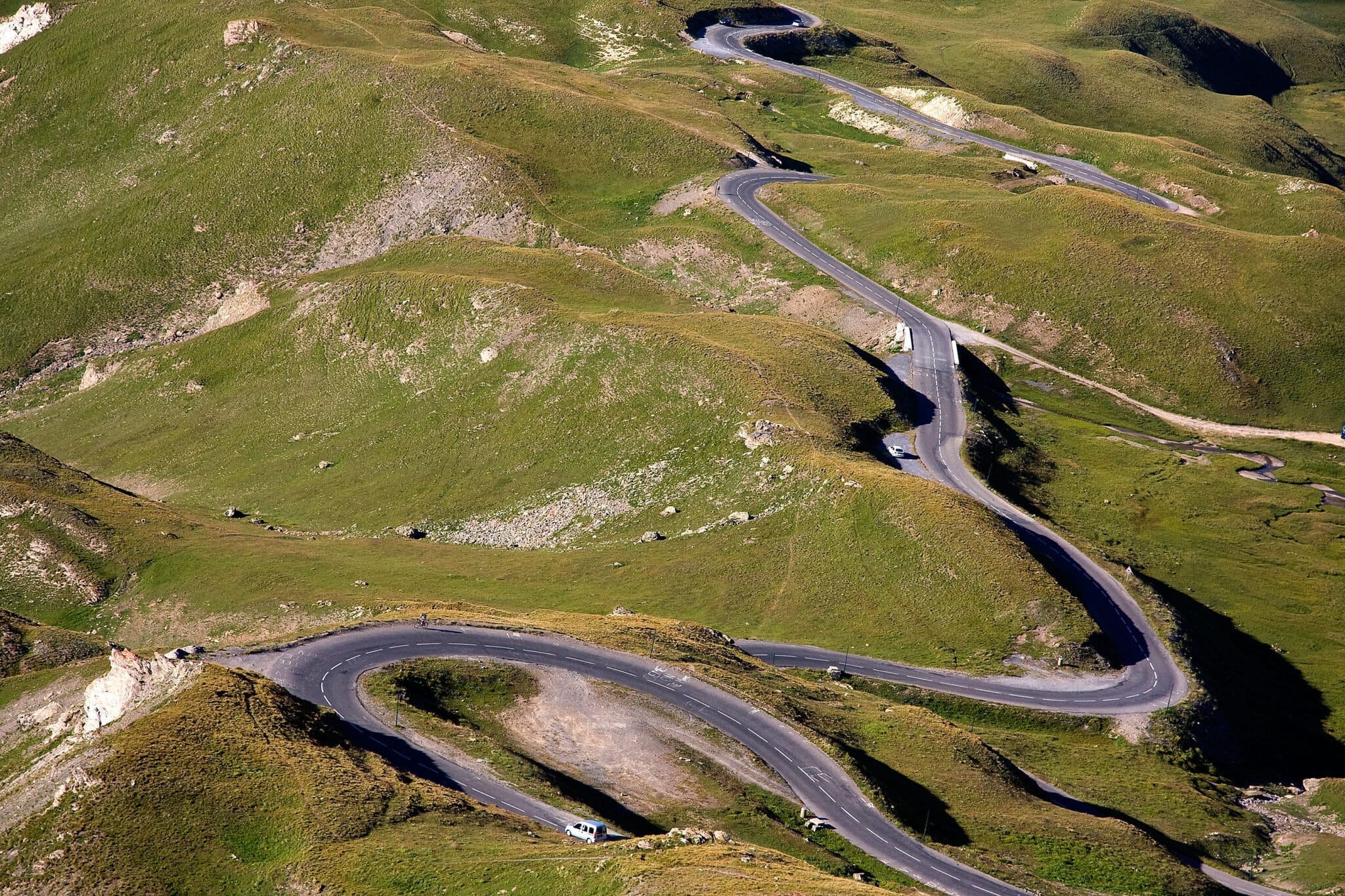 Alpes : quelles sont les dates d&rsquo;ouverture des grands cols 2026 ?