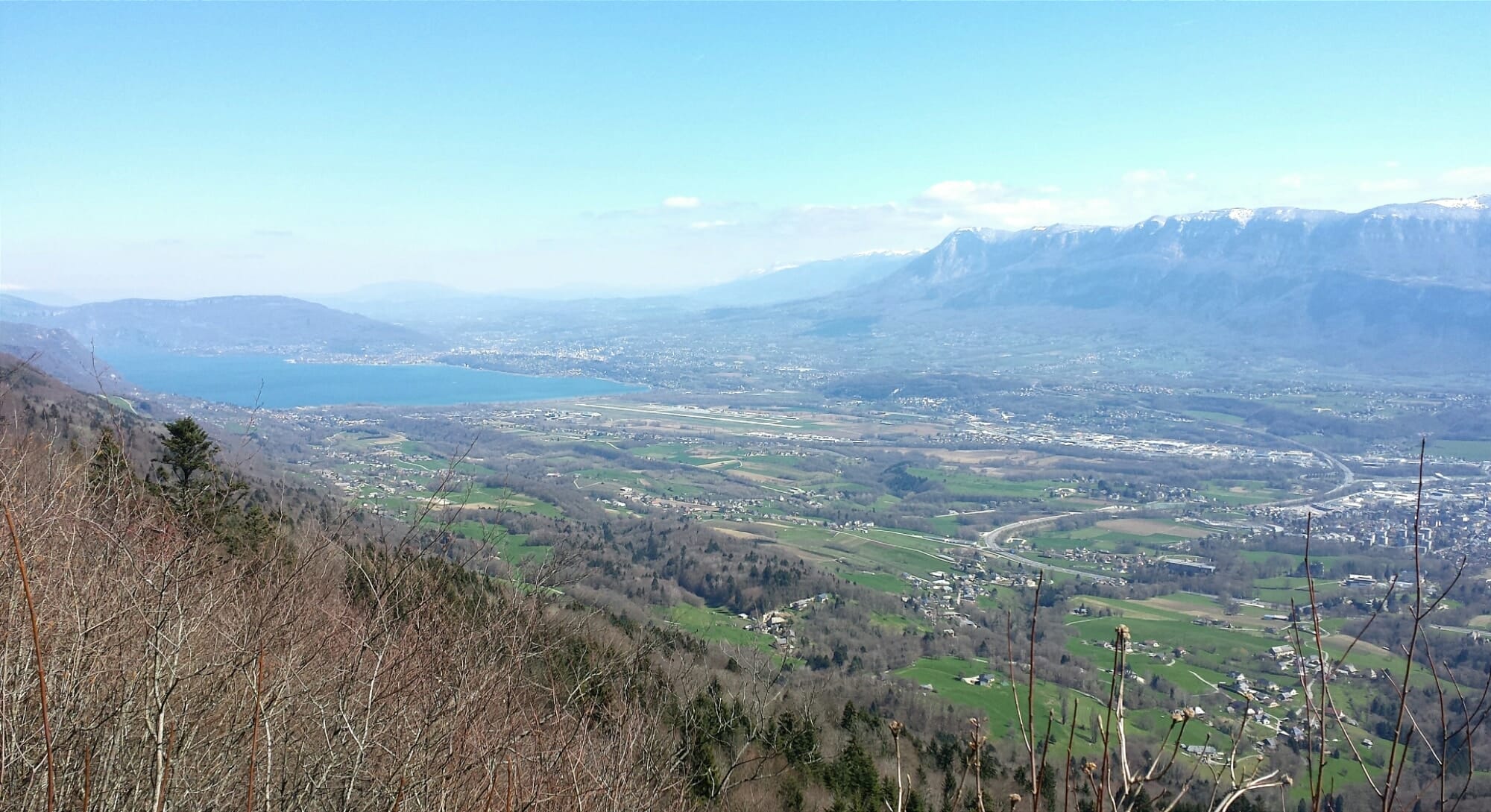 Le lac du Bourget depuis la montée du col de l'Epine