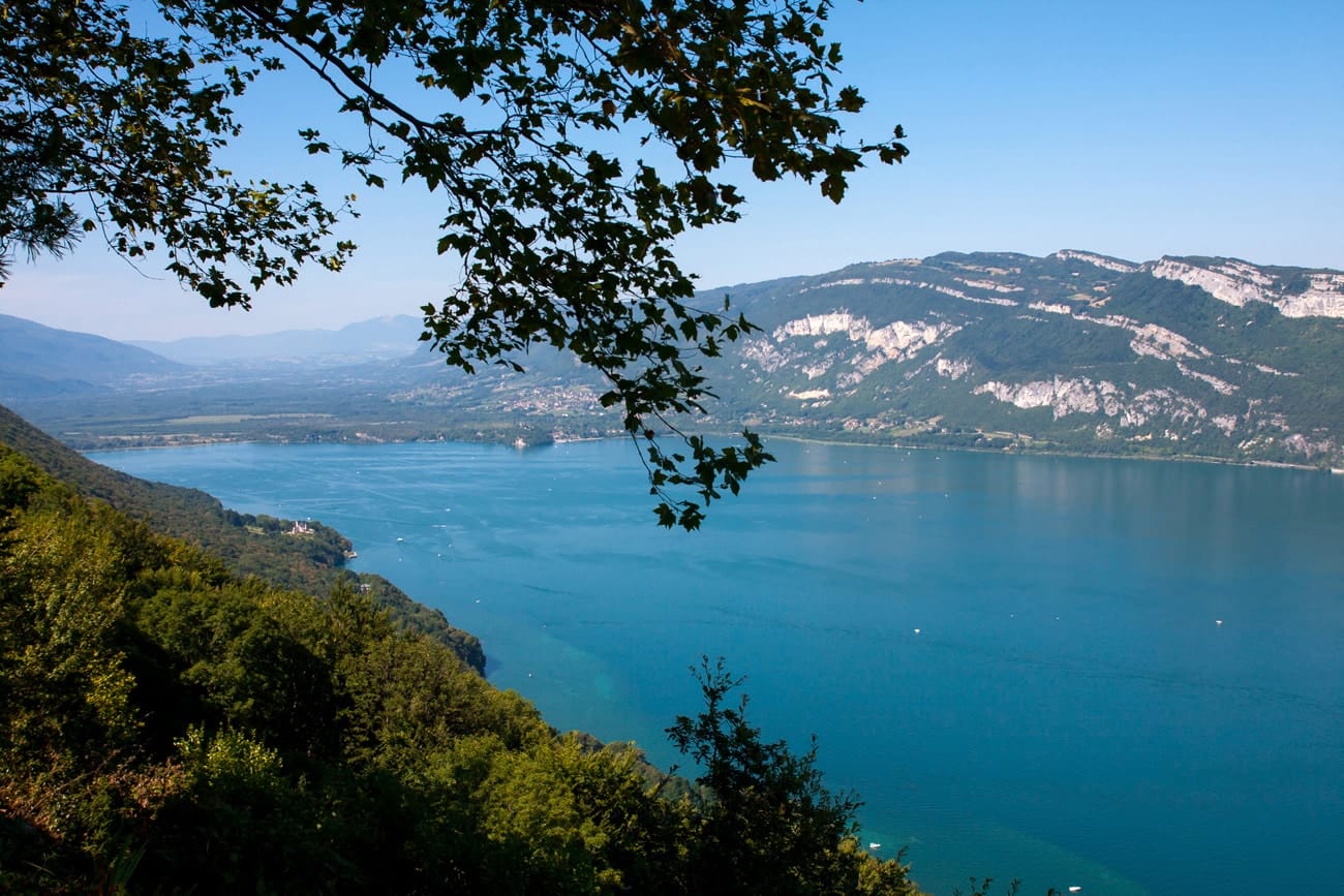 Le lac du Bourget depuis le belvédère d'Ontex