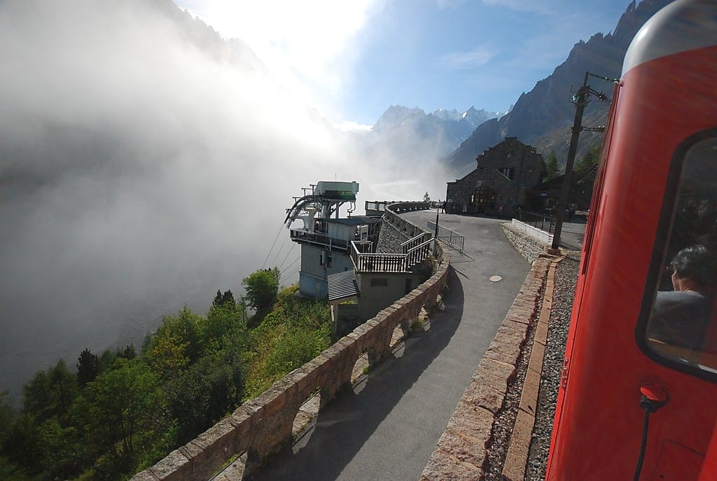 Le train rouge du Montenvers en été