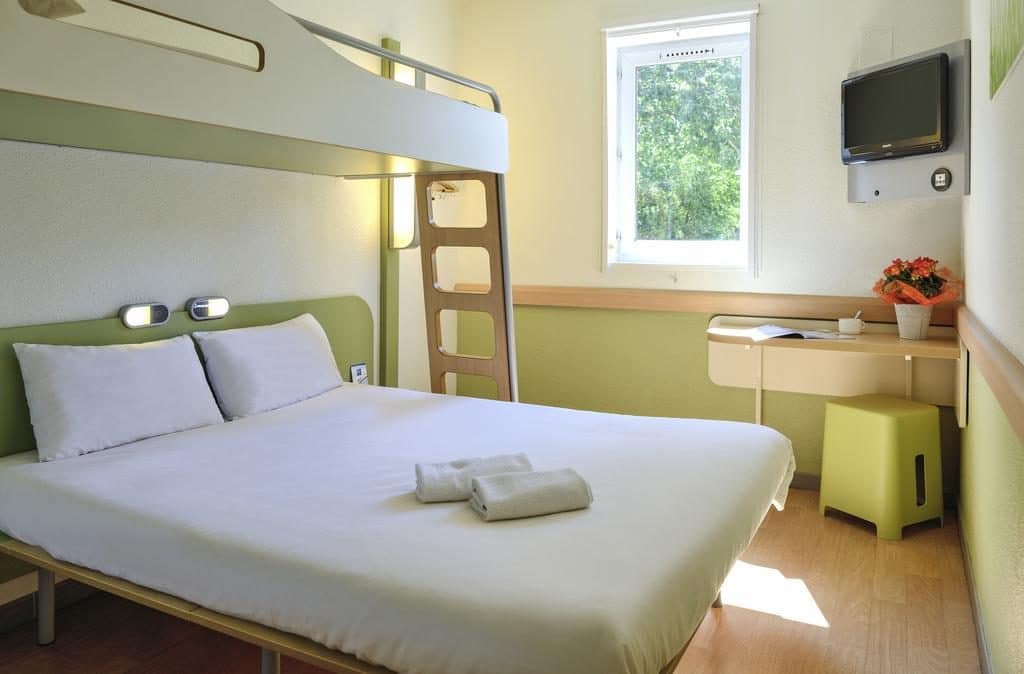 Hôtel Ibis Budget sur la route des stations