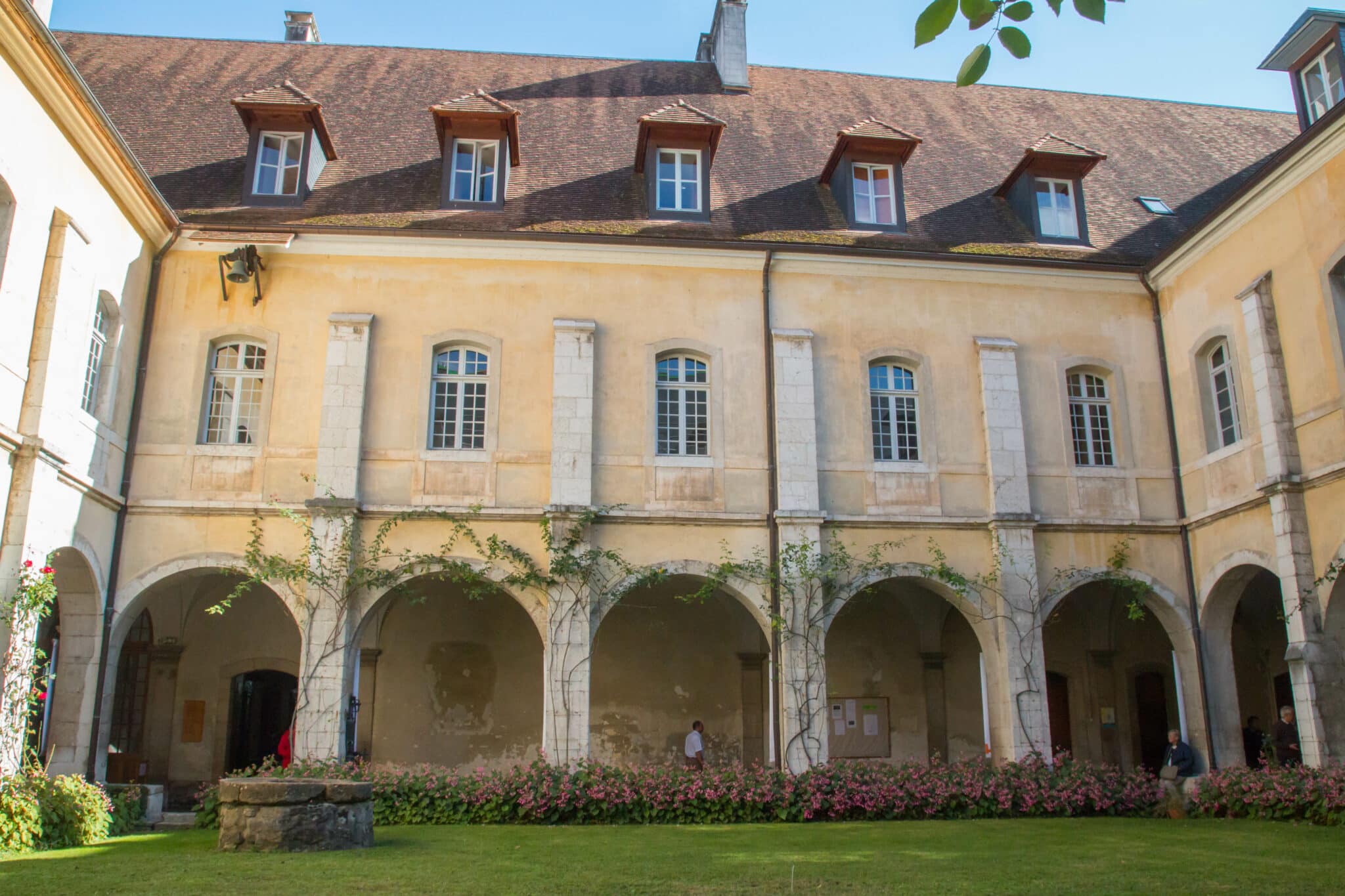 Cloitre de l'Abbaye d'Hautecombe