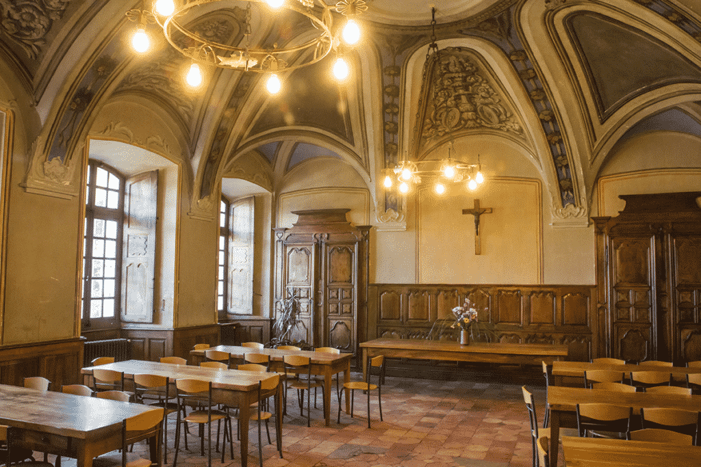 Le réfectoire de l'abbaye, où les moines, puis la communauté du Chemin Neuf se restaurent !