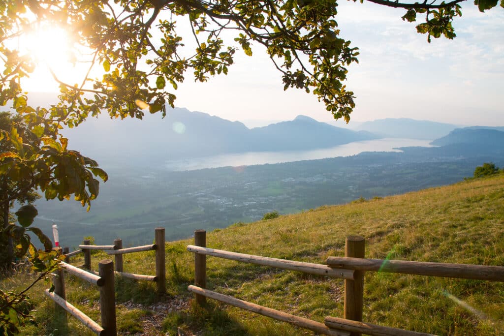 Vue sur le lac du Bourget à Pragondran