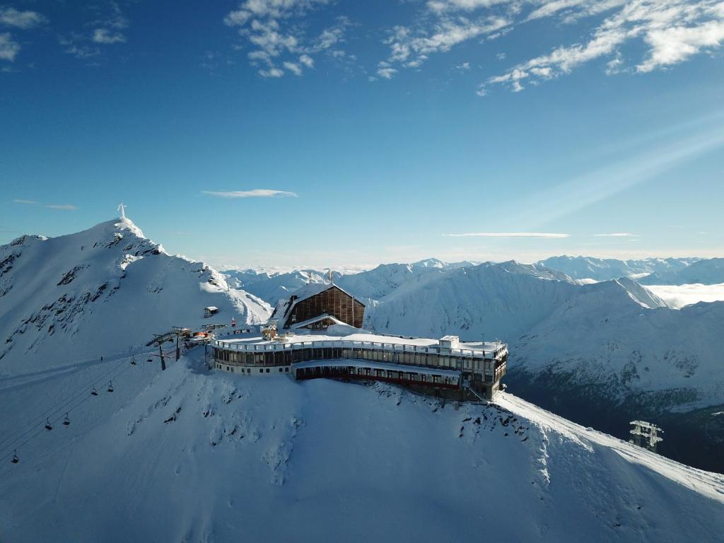 A 3200 mètres d'altitude, l'hôtel Grawad est le plus haut hôtel d'Europe