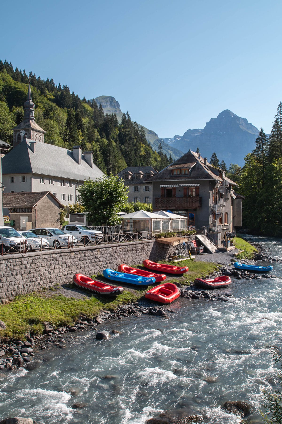 Départ du rafting en direction de Samoëns