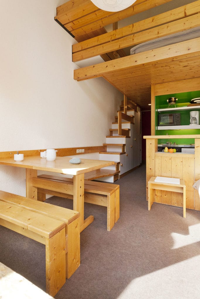 Appartement rénové dans l'esprit Perriand