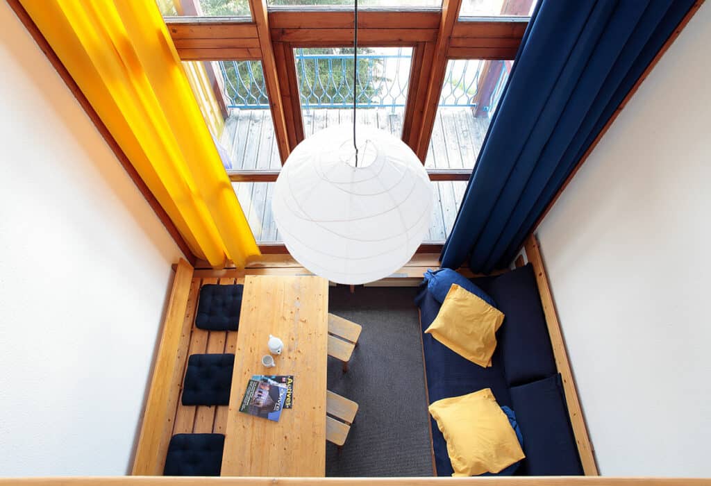 Appartement rénové dans l'esprit Perriand