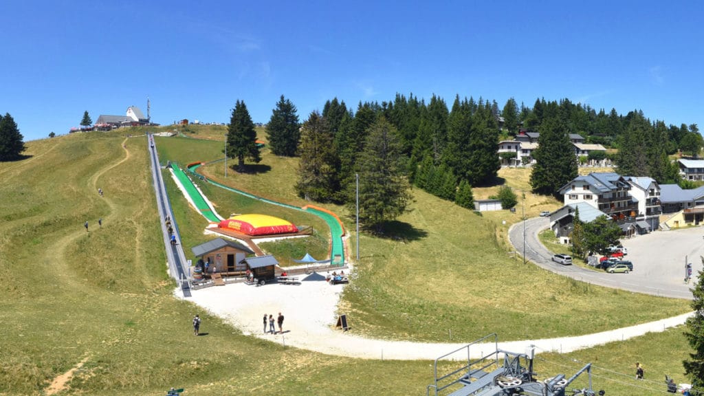 piste de tubing au Revard : la luge d'été sur bouées pour plus de sensatoions fortes