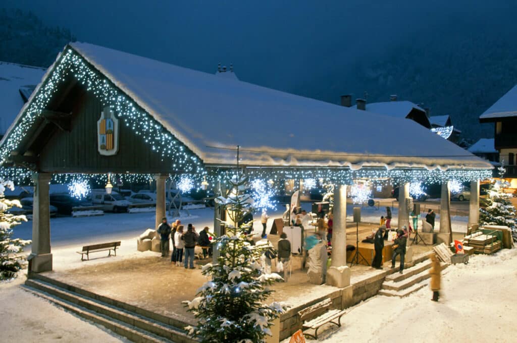 Malheureusement, il n'y a pas de webcam dans le village de Samoëns