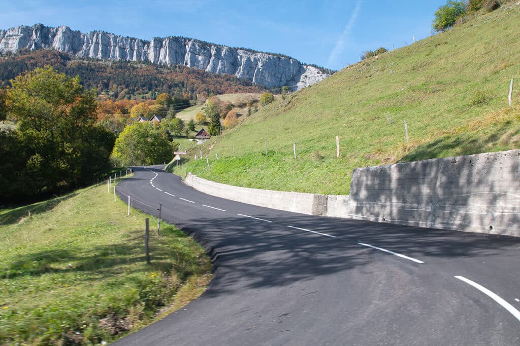 Montée sur le col de la Cluse