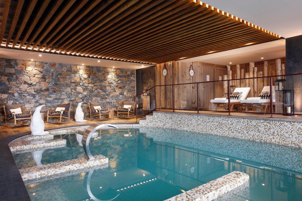 hôtel avec piscine dans les Alpes