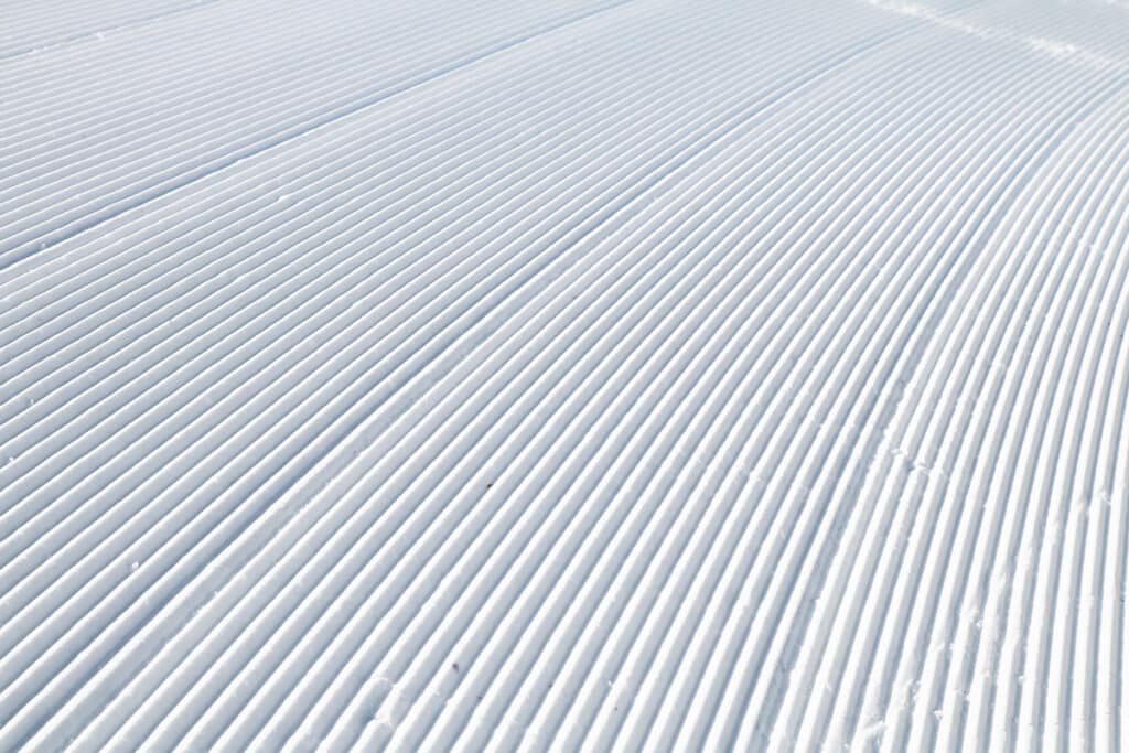 Peigne de dameuse, piste de ski