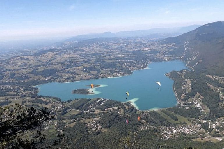 Lac d'Aiguebelette depuis le Mont Grèle