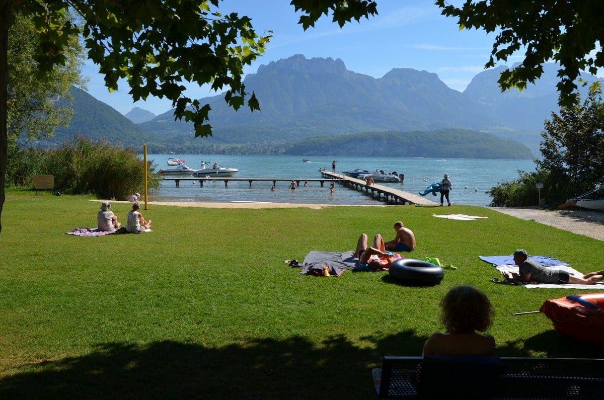Plage du Camping les Rives du Lac
