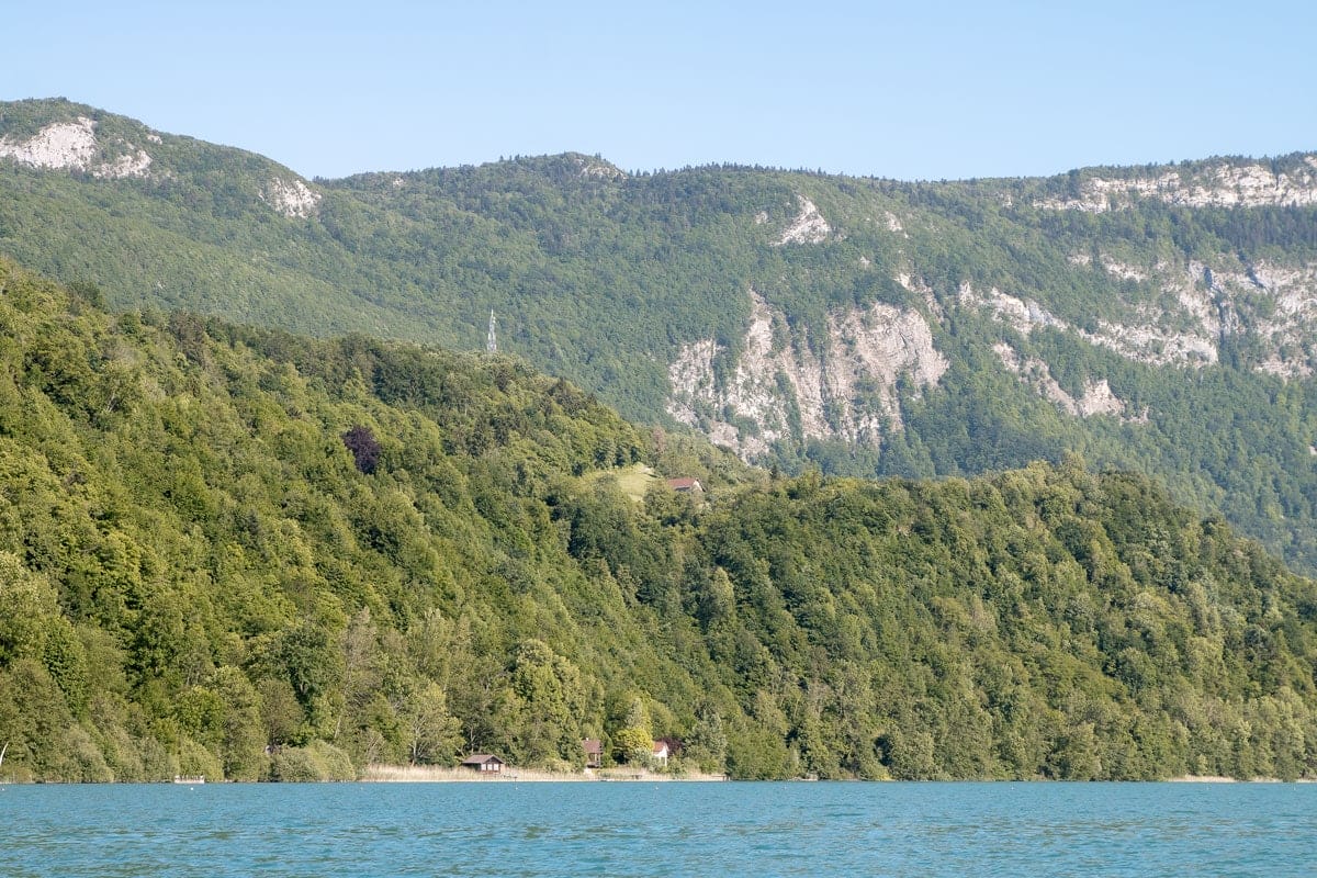 La lac d'Aiguebelette en mai