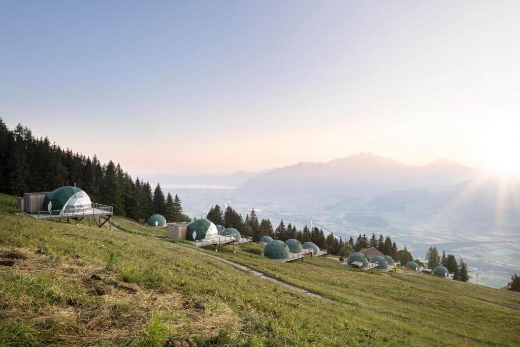 Igloo en dur : hôtel design proche du Léman