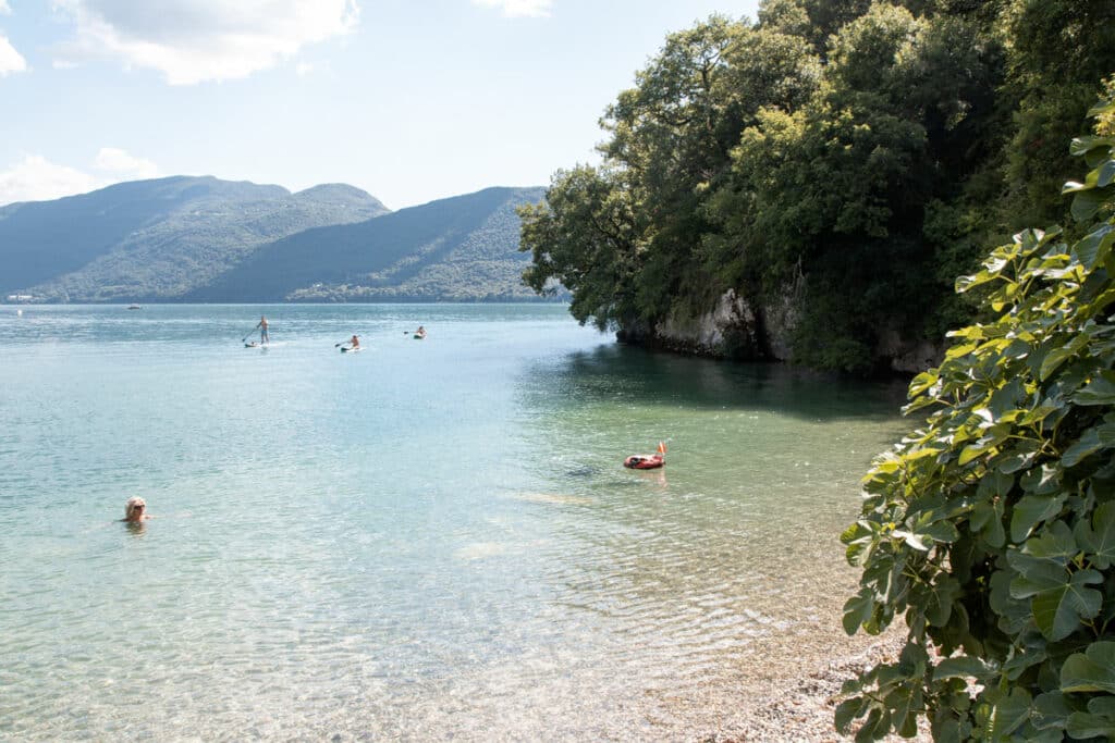 Plage de Châtillon, au nord du lac du Bourget