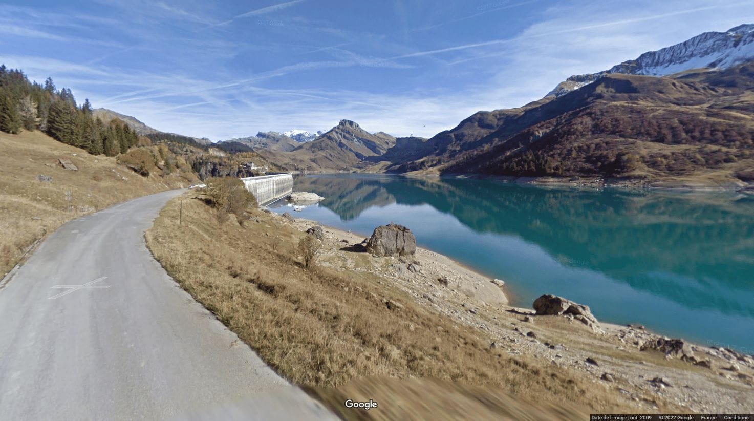 Route du barrage de Roselend en automne