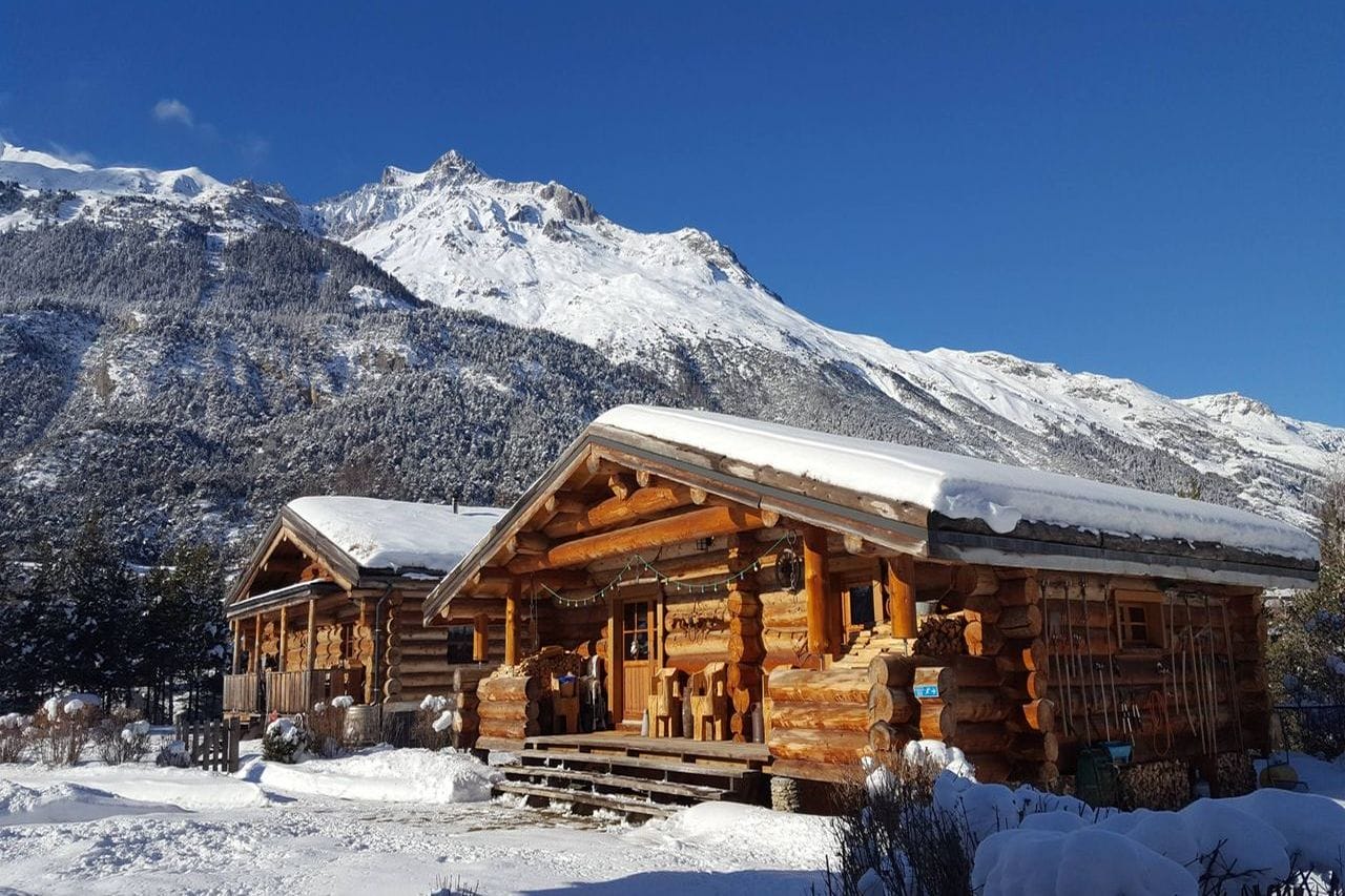 Les fustes : les beaux hébergements insolites de Haute-Maurienne