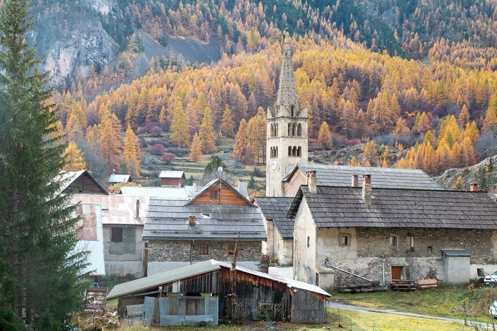 Village de Névache en automne