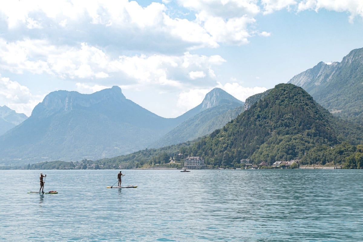 Le lac d'Annecy et les Bauges depuis Talloires