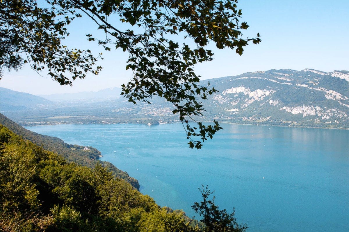 Le lac du Bourget depuis le belvédère d'Ontex