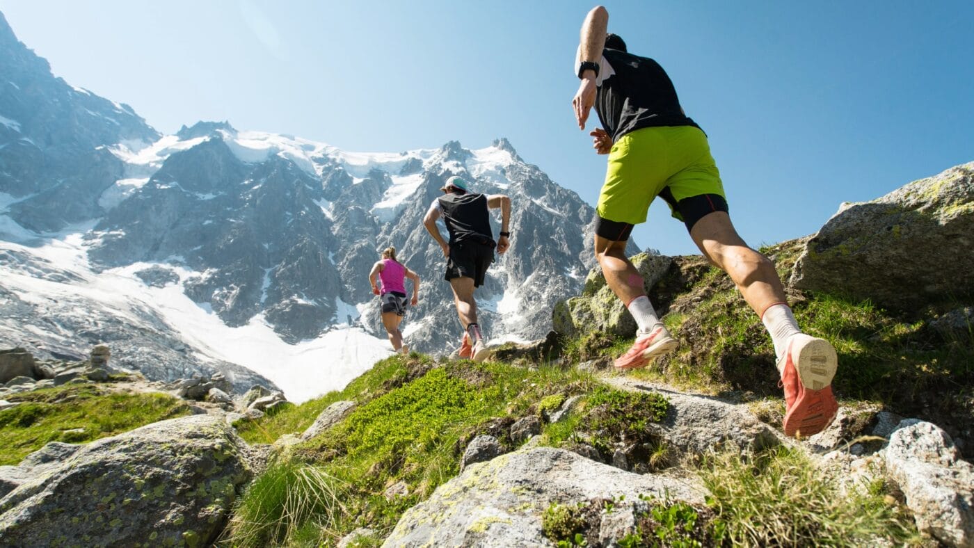 Trail sur les pentes du Mont Blanc par André - Adobe Stock
