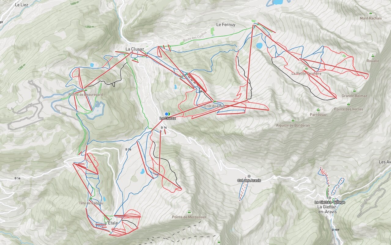 Carte des pistes de ski et des altitude de La CLusaz