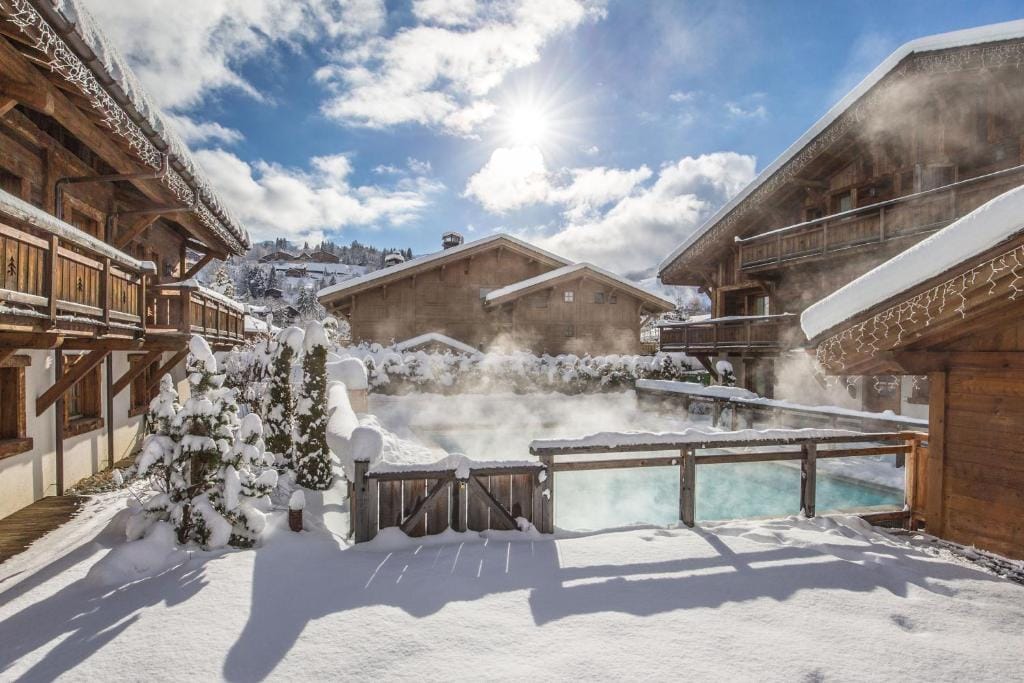 Piscine de la résidence les Loges Blanches