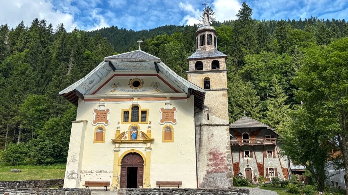 Eglise baroque des Contamines Montjoie à Notre-Dame-de-la-Gorge par Daboost